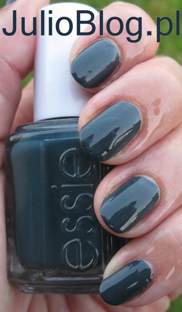 jLakier do paznokci Essie z kolekcji Dress to kilt, jesień 2014 – odcień 880 The Prerfect Cover Up