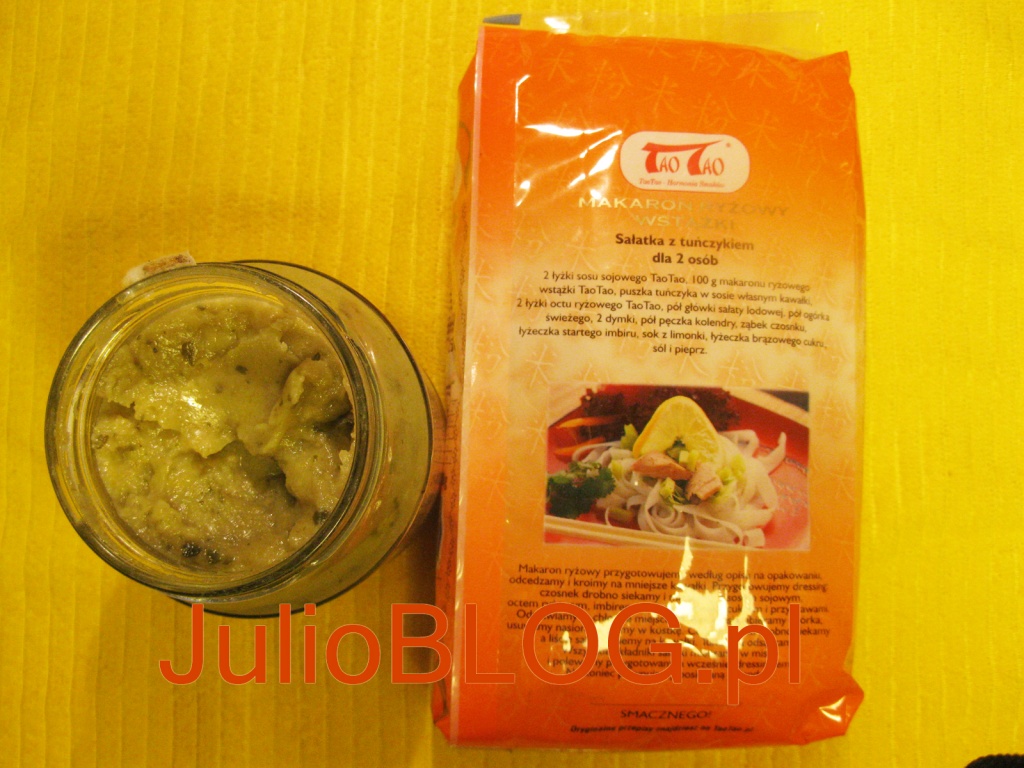sos-tajski-zielone-curry-blue-dragon-słok-410-gramów-oraz-makaron-tao-tao-ryżowy-wstążki-bez-gotowania-opakowanie-odkręcony-sos
