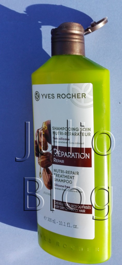 julioblog.pl-blog-julii-recenzje-kosmetyków-Szampon-odbudowujący-Roślinna-pielęgnacja-włosów-Yves-Rocher-300ml-reperation-opakowanie-dozownik-opinia-recenzja