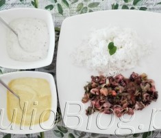 Owoce morza w dwoma dipami – pyszny i szybki obiad